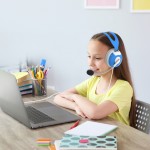 Girl learning on laptop Blue